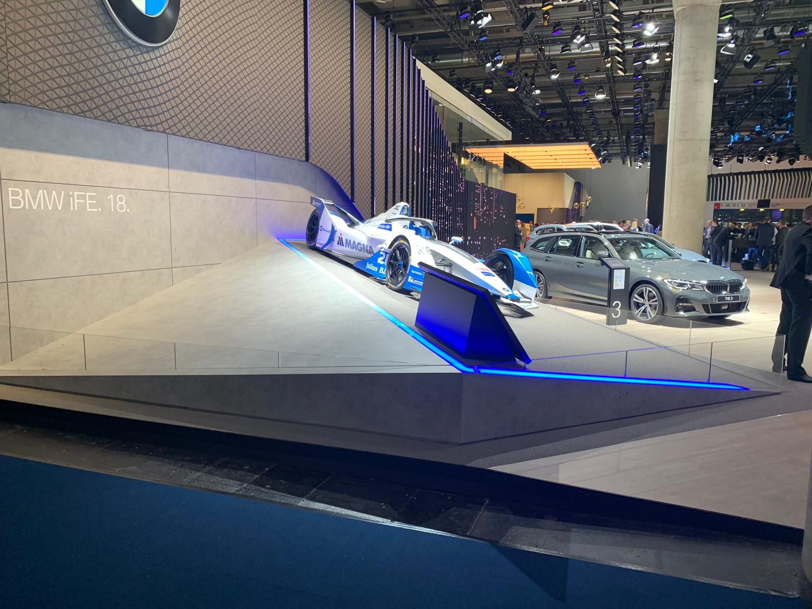 BMW — Messestand